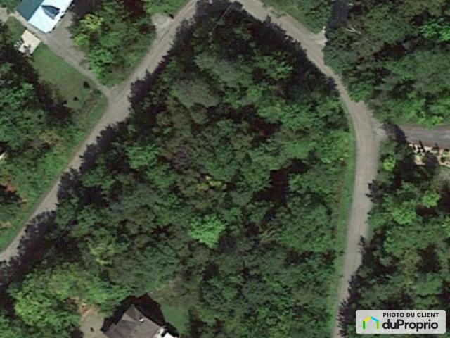 Land for sale in Magog