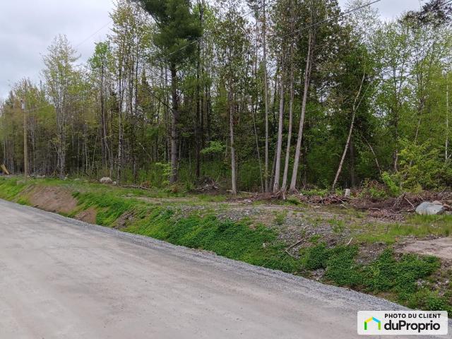 Land for sale in Magog