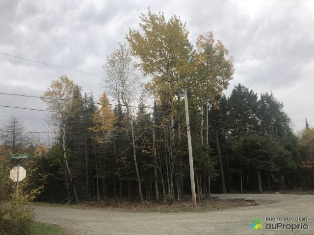 Land for sale in Magog