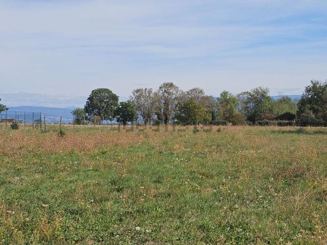 Terrain vente à Saint-André-le-Gaz, Isère