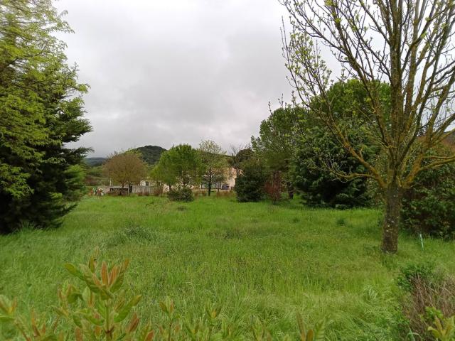 Terrain vente à Saint-Laurent-de-Carnols, Gard
