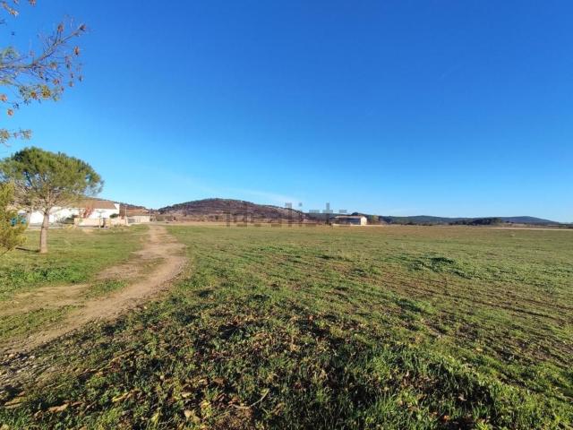 Terrain vente à Saint-Laurent-de-la-Cabrerisse, Aude