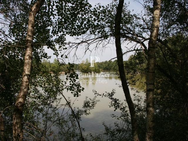 Terrain vente à Le Ruisseau, Salbris