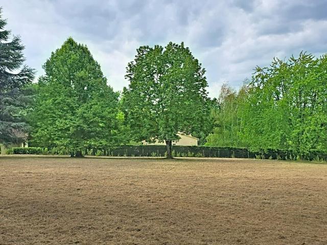 Terrain vente à Notre-Dame-de-Sanilhac, Sanilhac