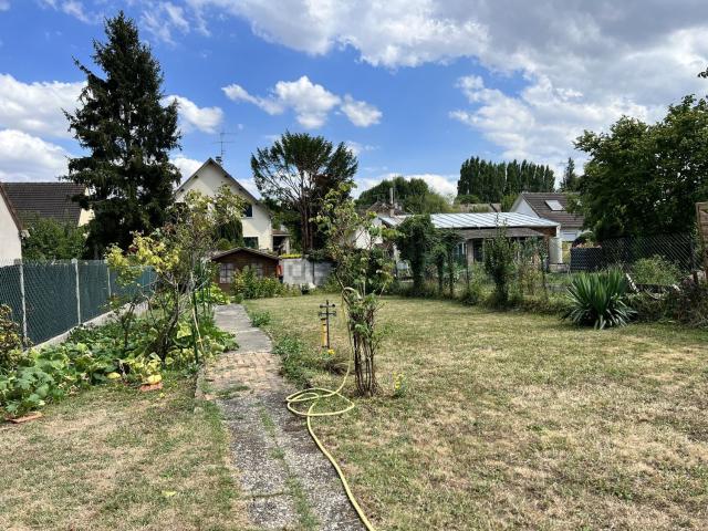 Terrain vente à Sarcelles, Val-d'Oise