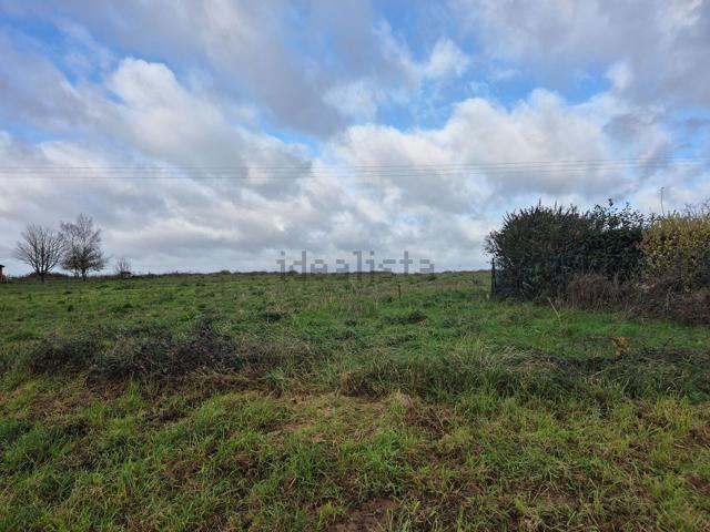Terrain vente à Le Bourg, Saunay