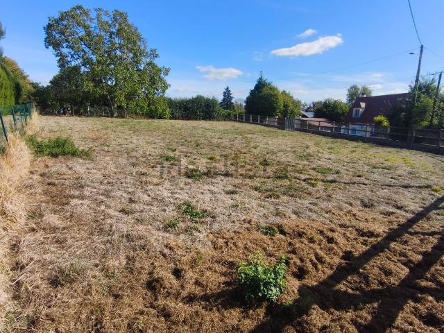 Terrain vente à Trizay-Coutretot-Saint-Serge, Eure-et-Loir
