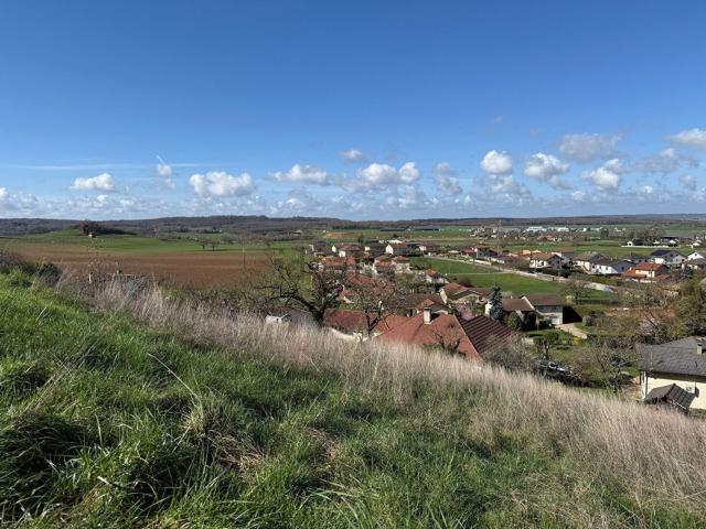 Terrain vente à Aux Cattes, Vaux-en-Bugey