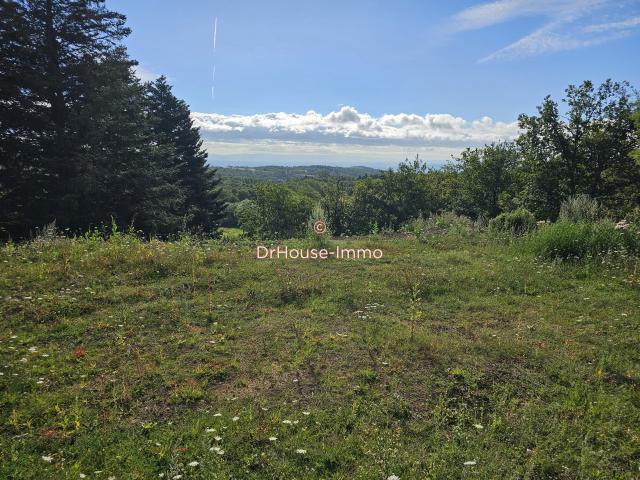 Terrain vente à Riom, Charbonnières-les-varennes