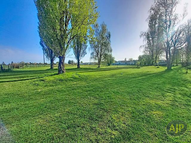 Terrain vente à Lesparre-Médoc, Gaillan-en-médoc