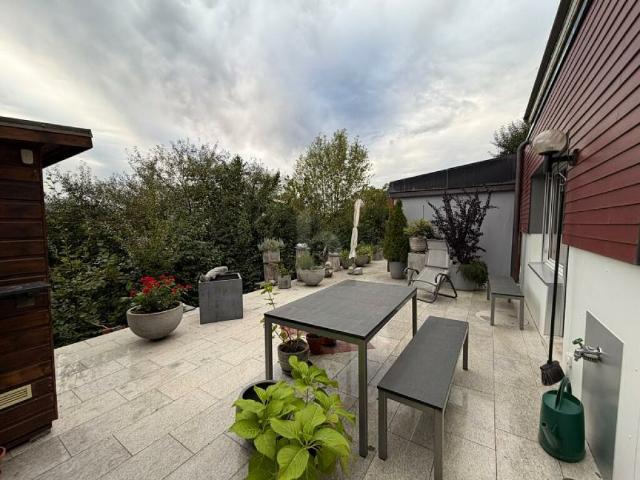 Terrassenwohnung kaufen in Hünenberg, Zug