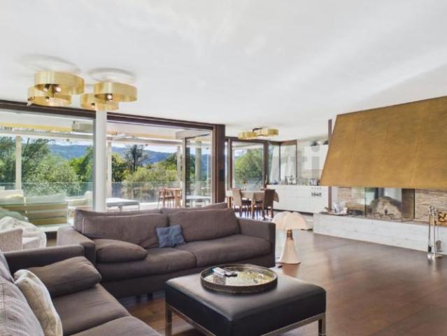 Wohnung kaufen in Oetwil, Zürich