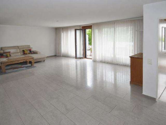 Apartment mieten in Stallikon - Sellenbüren, Stallikon