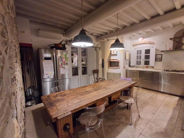 Casa in vendita a Quarrata, Toscana