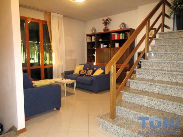 Villa Indipendente in affitto a Unione dei Comuni Circondario dell'Empolese Valdelsa, Empoli