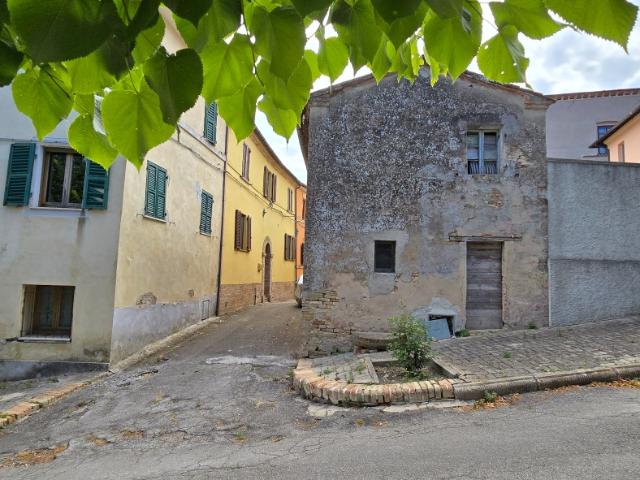 Villa Indipendente in vendita a Gallignano, Ancona