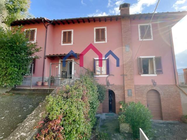Villa Indipendente in vendita a Unione dei comuni Media Valle del Serchio, Benabbio