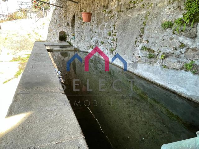 Villa Indipendente in vendita a Unione dei comuni Media Valle del Serchio, Benabbio
