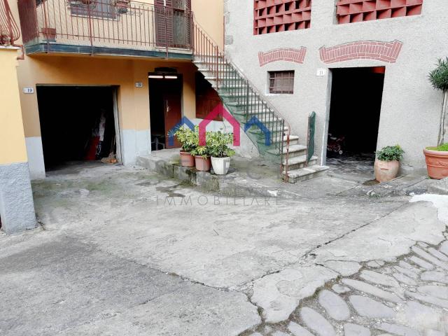 Villa Indipendente in vendita a Anchiano, Borgo a Mozzano