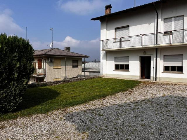 Villa Indipendente in vendita a Buja, Friuli-Venezia Giulia