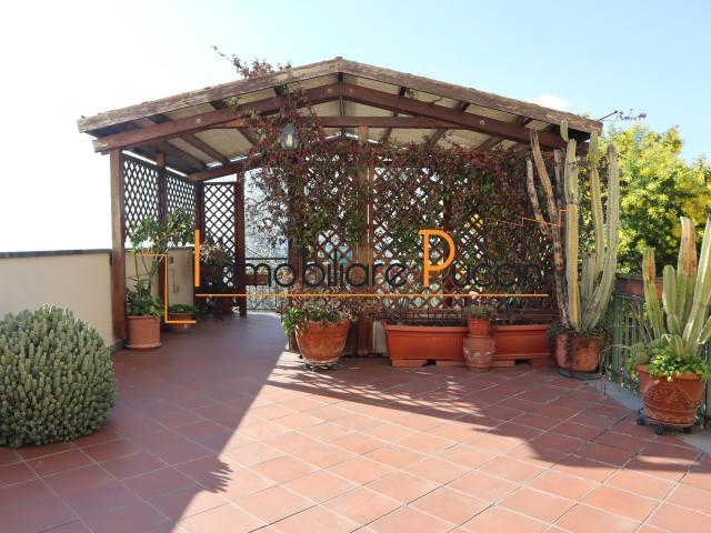 Villa Indipendente in vendita a Calenzano, Toscana