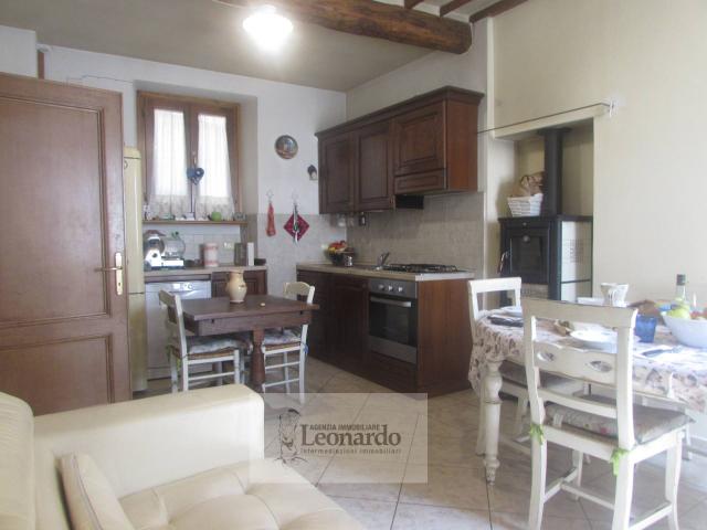 Villa Indipendente in vendita a Camaiore, Toscana