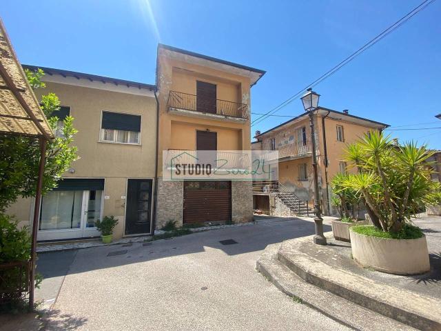 Villa Indipendente in vendita a Gello, Camaiore