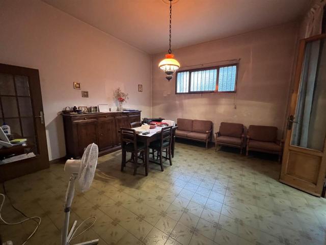 Villa Indipendente in vendita a Capalle, Campi Bisenzio
