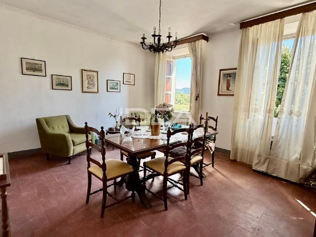 Villa Indipendente in vendita a Verciano, Capannori