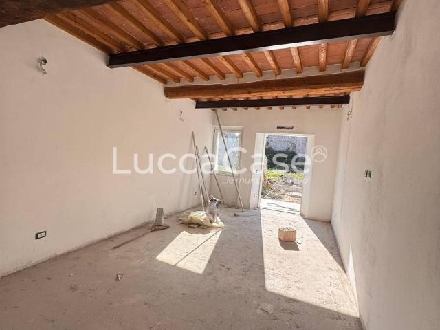 Villa Indipendente in vendita a Capannori, Toscana