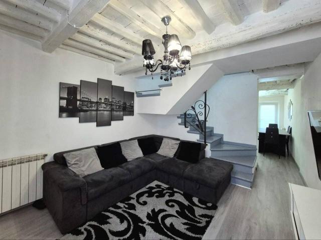 Villa Indipendente in vendita a Capannori, Toscana