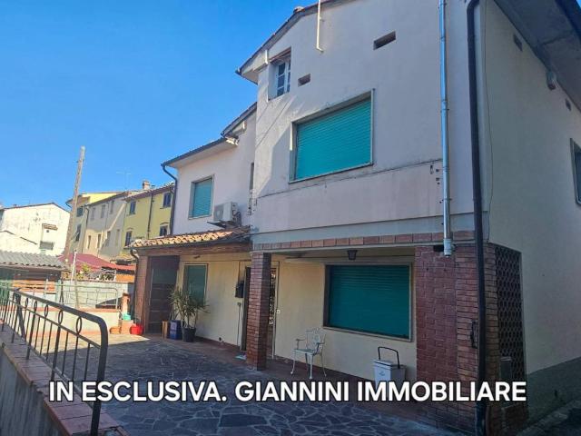 Villa Indipendente in vendita a Capannori, Toscana