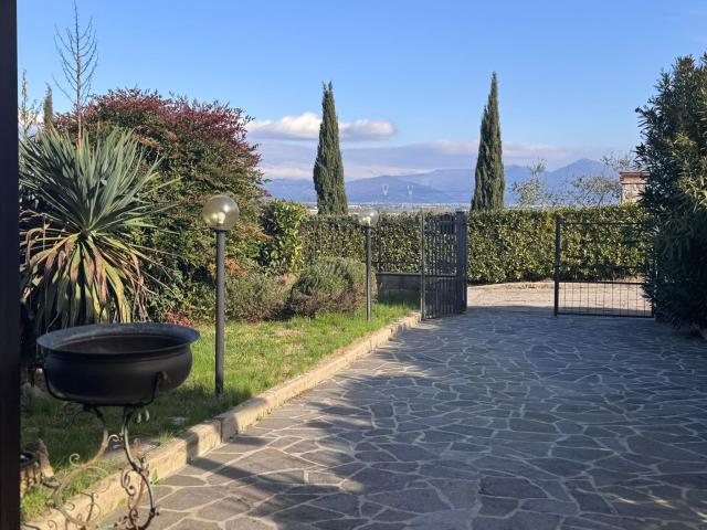 Villa Indipendente in vendita a Carmignano, Toscana