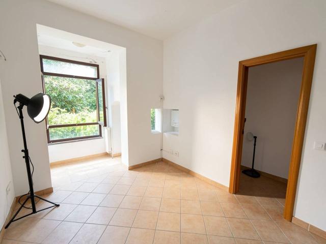 Villa Indipendente in vendita a Carrara, Toscana