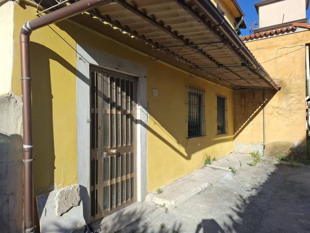 Villa Indipendente in vendita a Marina di Carrara, Carrara