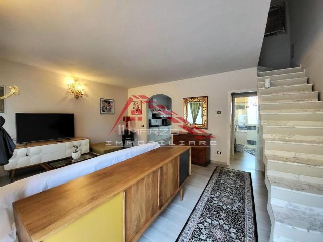 Villa Indipendente in vendita a Via di Corte, Cascina