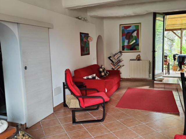 Villa Indipendente in vendita a Navacchio, Cascina