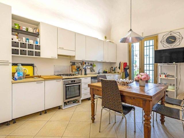 Villa Indipendente in vendita a Pettori, Cascina