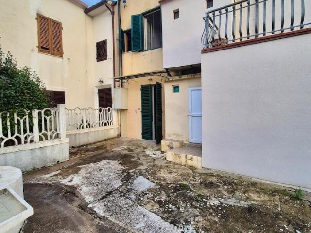 Villa Indipendente in vendita a Cascina, Toscana