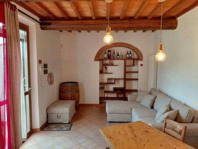Villa Indipendente in vendita a San Prospero, Cascina