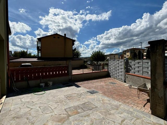 Villa Indipendente in vendita a Castelfranco Piandiscò, Toscana