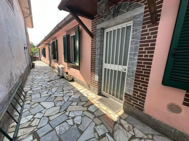 Villa Indipendente in vendita a Castelnuovo Magra, Liguria