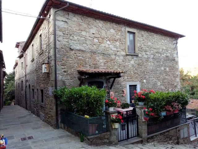 Villa Indipendente in vendita a Castiglion Fibocchi, Toscana
