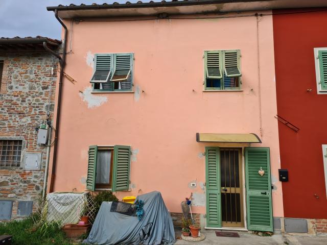 Villa Indipendente in vendita a San Lorenzo a Cerreto, Uzzano E Castello