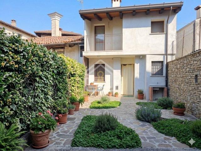 Villa Indipendente in vendita a Codroipo, Friuli-Venezia Giulia