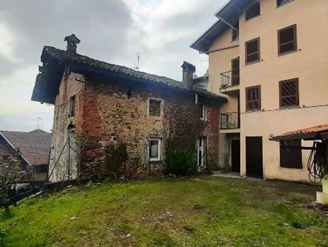 Villa Indipendente in vendita a Piemonte, Biella