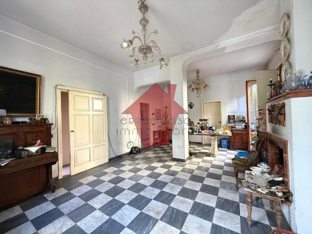 Villa Indipendente in vendita a Unione dei Comuni Circondario dell'Empolese Valdelsa, Empoli