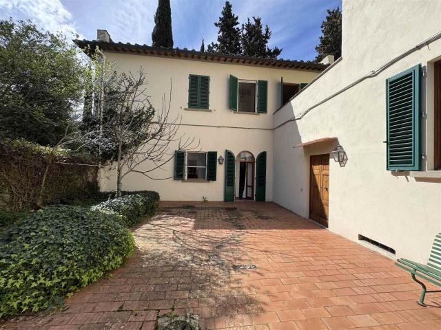 Villa Indipendente in vendita a Quartiere 2, Firenze