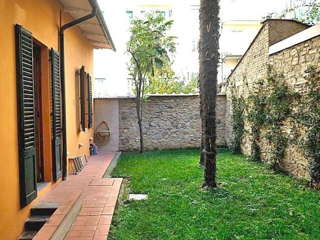 Villa Indipendente in vendita a Quartiere 2, Firenze