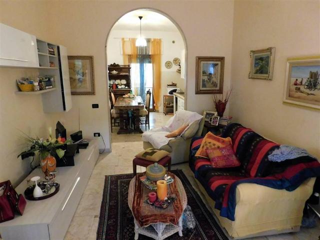 Villa Indipendente in vendita a Follonica, Toscana